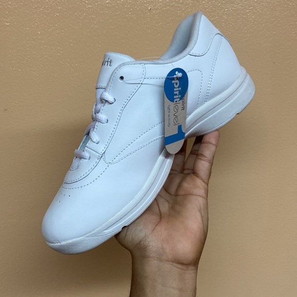 Easy Spirit Esenergetic White Leather Sneakers - Picture 9 of 16